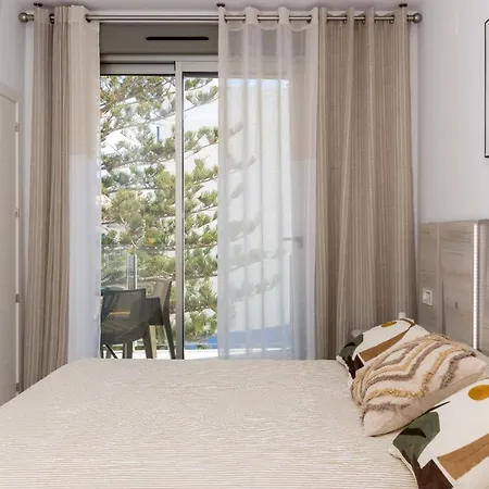 Espanatour Valeria تورّيفيِخا